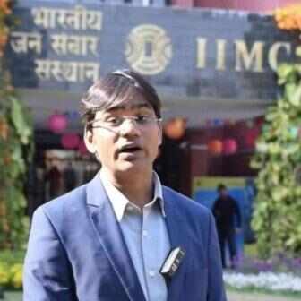 पत्रकार वेद प्रकाश पर हमले को वैशाली जिलेवासियों ने बताया संविधान पर हमला