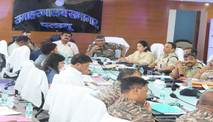 निष्पक्ष एवं शांतिपूर्ण चुनाव के लिए सभी विभागों के पदाधिकारी आपसी समन्वयन से करें कार्य : के. रवि कुमार