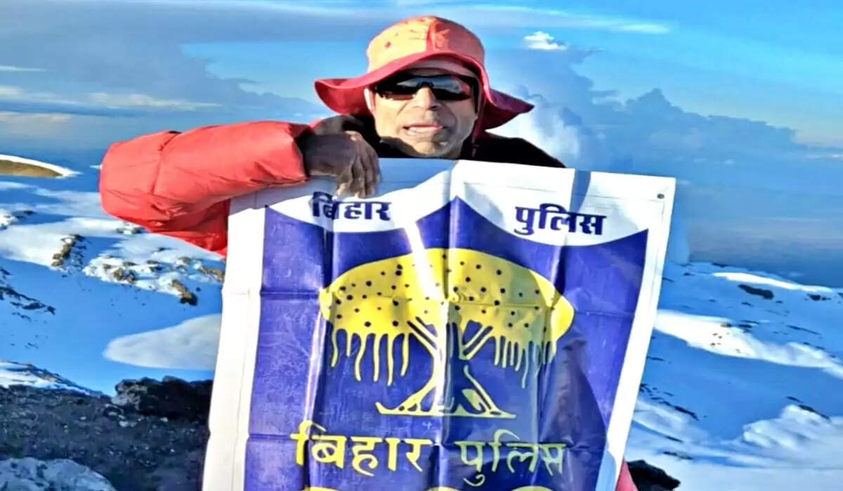 दार्जिलिंग से ली पर्वतारोहण की ट्रेनिंग