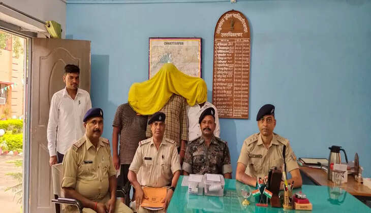 palamu: टीएसपीसी के तीन नक्सली गिरफ्तार,  हथियार समेत कई सामान बरामद 