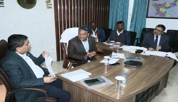 एक्शन मोड में मंत्री चमरा लिंडा, साइकिल एवं छात्रवृत्ति वितरण को लेकर की उच्चस्तरीय समीक्षा