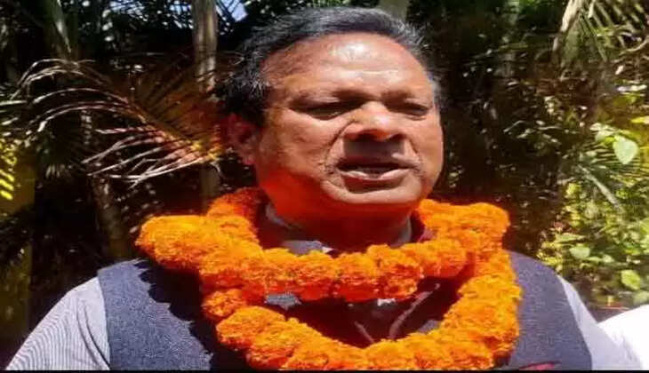 लातेहार के पूर्व डीसी राजीव आसन्न लोकसभा चुनाव में आजमाएंगे अपनी किस्मत 