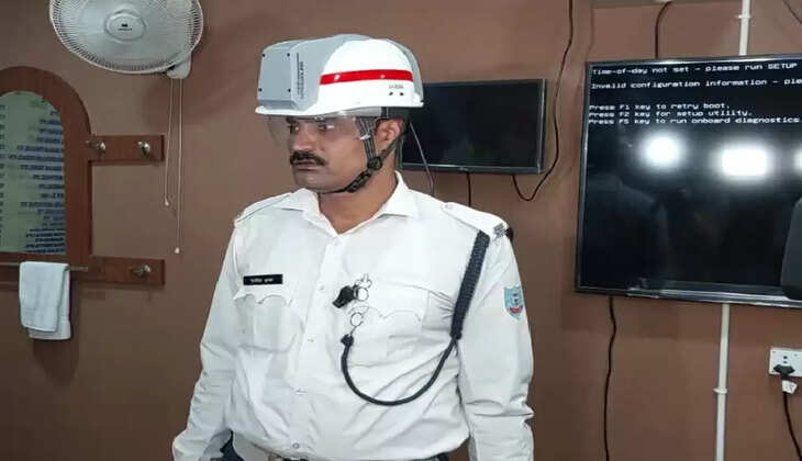 Ranchi : भीषण गर्मी के प्रकोप से बचाव हेतु अब ट्रैफिक पुलिस लगायेंगे एसी हेलमेट  