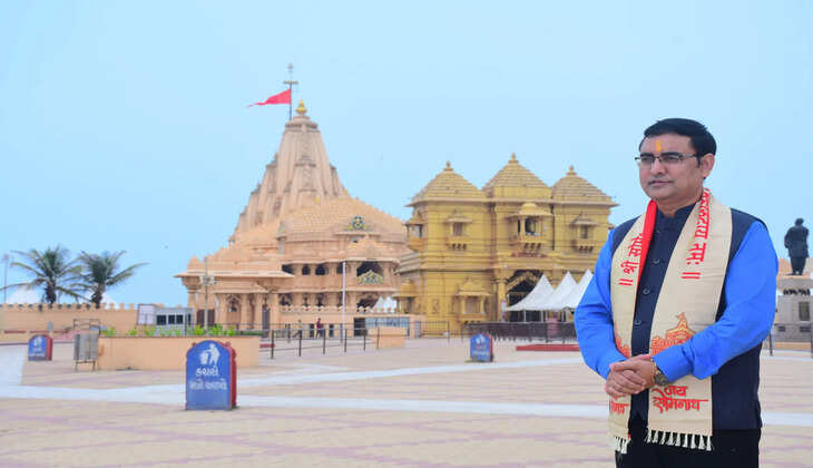 सावन में शिवभक्तों के लिए खुशखबरी: अब घर बैठे पाएँ सोमनाथ और काशी विश्वनाथ का प्रसाद, डाक विभाग ने की खास व्यवस्था