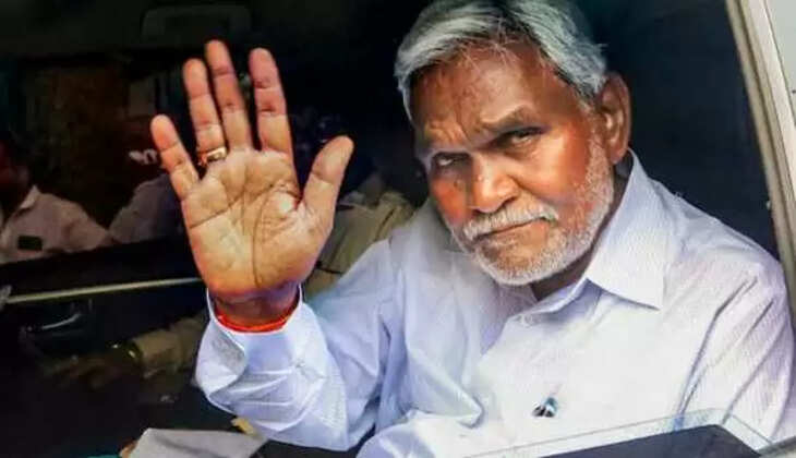 आज दिल्ली से लौटेंगे चंपाई सोरेन, झामुमो के मंत्री पद से दे सकते हैं इस्तीफा 