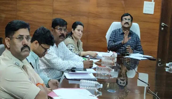 बुजुर्ग एवं दिव्यांग मतदाताओं के लिये होम वोटिंग की व्यवस्था करें : के. रवि कुमार 