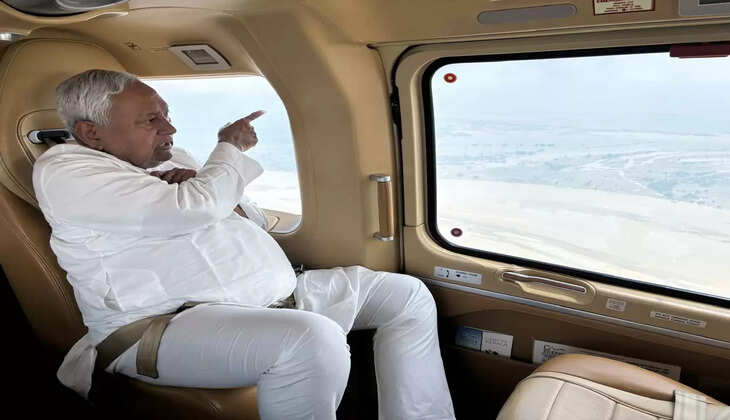 नीतीश कुमार 