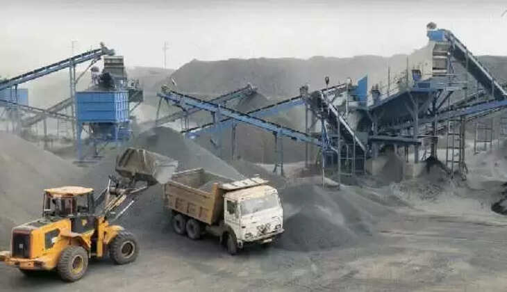  गढ़वा में अवैध खनन माफियाओं का आतंक, एक साथ खुले लगभग 16 क्रशर प्लांट