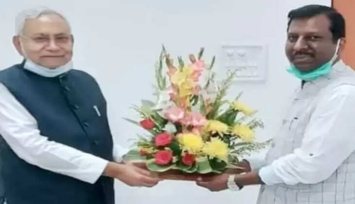 पटना में जदयू महासचिव को पुलिस ने किया गिरफ्तार, ठगी का मामला, जॉब के नाम पर 10 लाख ठगने का आरोप