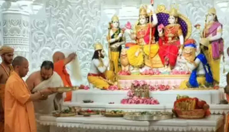 अयोध्या में राम दरबार की भव्य प्राण प्रतिष्ठा सम्पन्न, परकोटे के 6 मंदिरों की भी हुई प्राण प्रतिष्ठा 