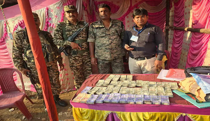 लातेहार : यात्री बस से पुलिस ने बरामद किये 15 लाख नकद, 500 और 100 के नोट में पूरी रकम