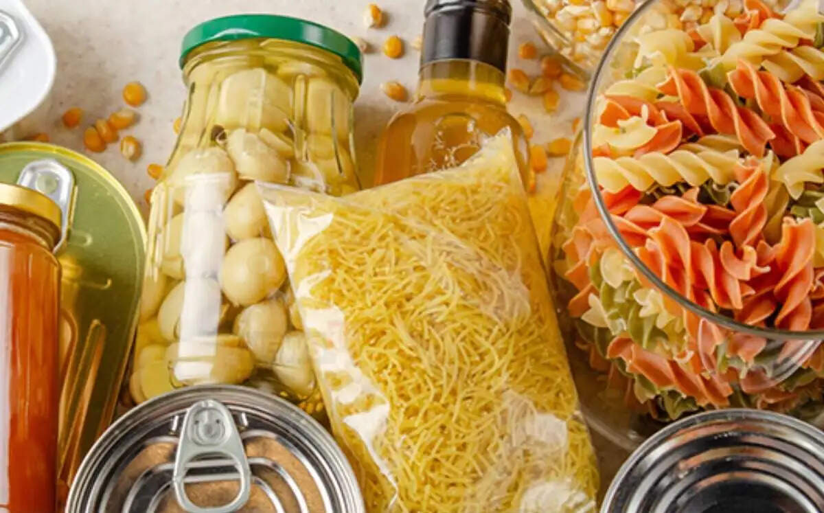 PACKED FOOD