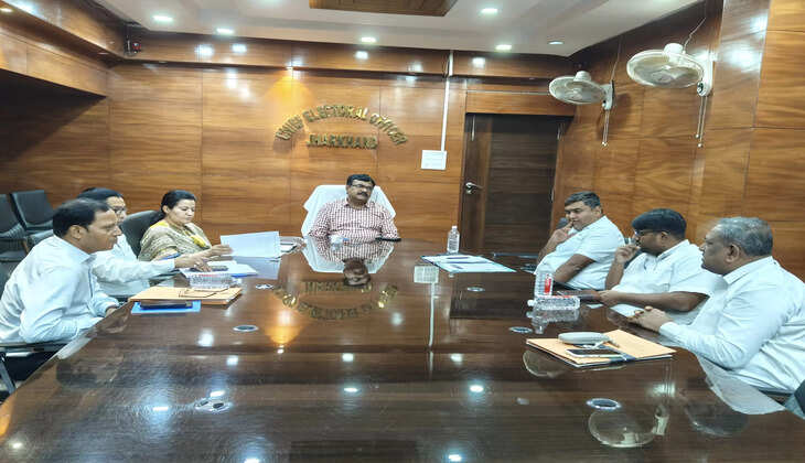 नशीले पदार्थों के आवागमन वाले ठिकानों पर छापेमारी कर कार्रवाई सुनिश्चित करें : के रवि कुमार