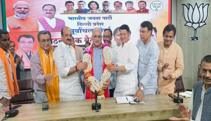 “जो कहा, वो किया”- रेखा गुप्ता सरकार ने पूरा किया भाजपा का बड़ा संकल्प, यमुना तट सहित 1500 घाटों पर छठ पूजा की तैयारी तेज़