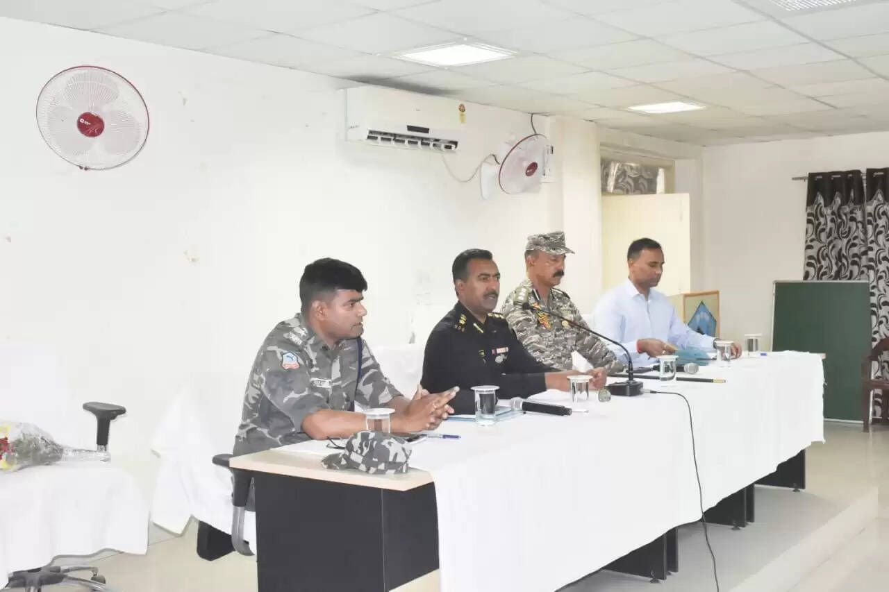 आईईडी हमलों से ग्रामीण भी प्रभावित