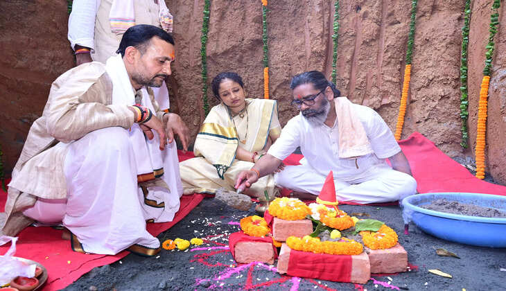 मुख्यमंत्री हेमंत सोरेन ने किया नये मुख्यमंत्री आवास का भूमि पूजन 