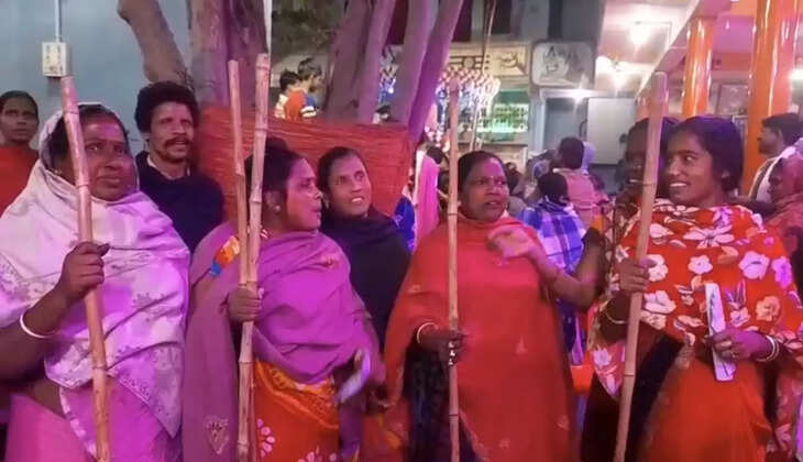 पटना में जमीन विवाद पर हंगामा: अंबेडकर कॉलोनी की सैकड़ों दलित महिलाएँ भू-माफियाओं से परेशान, BJP नेता लालू मेहता से लगाई गुहार