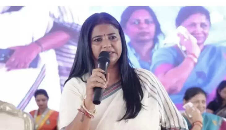 Bihar Election 2025: टिकट कटने से नाराज़ RJD की बागी रितु जायसवाल ने परिहार से भरी ताल, BJP विधायक पर लगाए गंभीर आरोप- बोलीं, “अगर सच सामने आया तो उन्हें सीट छोड़नी पड़ेगी”