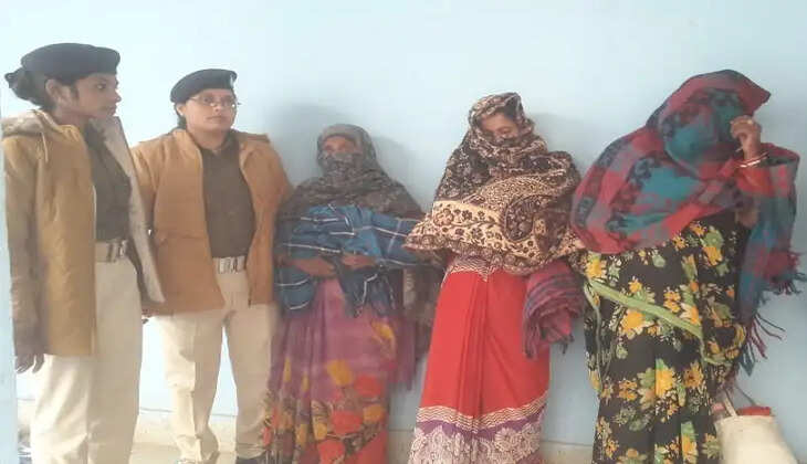 महिला गिरफ्तार 