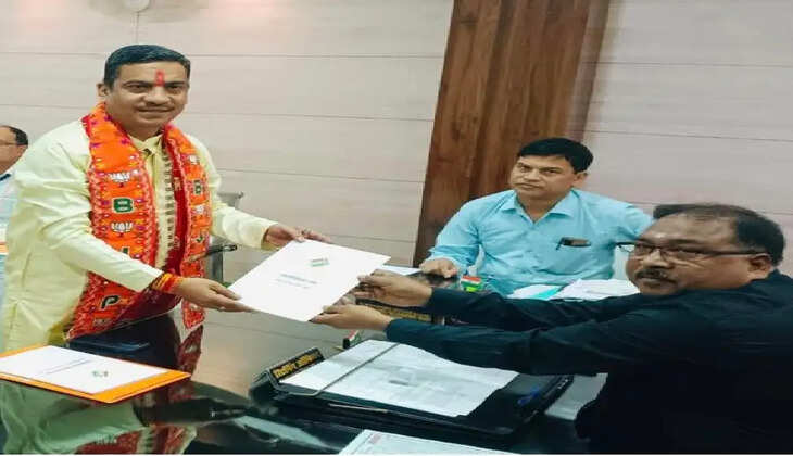 भवनाथपुर से भाजपा प्रत्याशी भानु प्रताप शाही ने दाखिल किया नामांकन