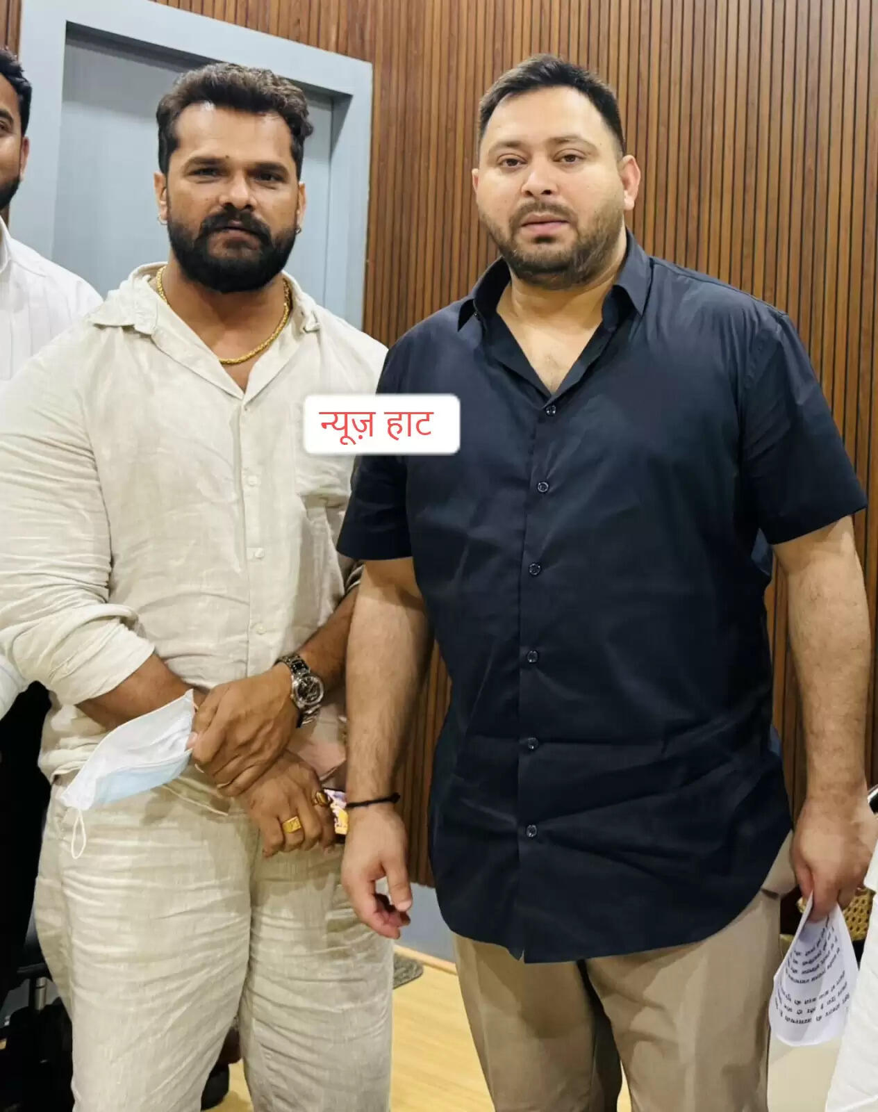 खेसारी यादव और तजस्वी यादव कि मुलाकात