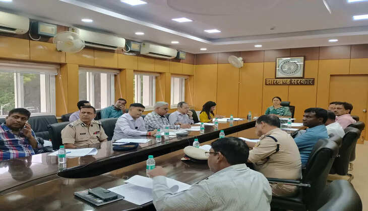 दो दिवसीय दौरे पर झारखंड आयेंगी राष्ट्रपति द्रौपदी मुर्मू, मुख्य सचिव अलका तिवारी ने तैयारियों को लेकर की समीक्षा बैठक