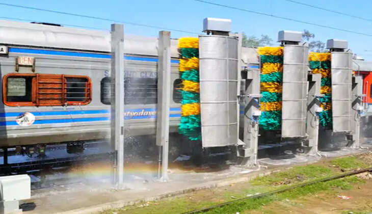 धनबाद: ट्रेनों की धुलाई अब होगी आसान, ऑटोमैटिक कोच वॉशिंग प्लांट तैयार