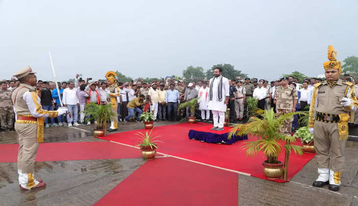 धनबाद पहुंचे केंद्रीय कोयला मंत्री जी किशन रेड्डी, अग्नि प्रभावित और भू-धसान वाले इलाकों का किया दौरा