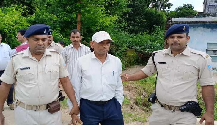 https://newshaat.com/jharkhand/dhanbad-acb-team-nabs-zonal-employee-redhanded-while/cid12191101.htm#