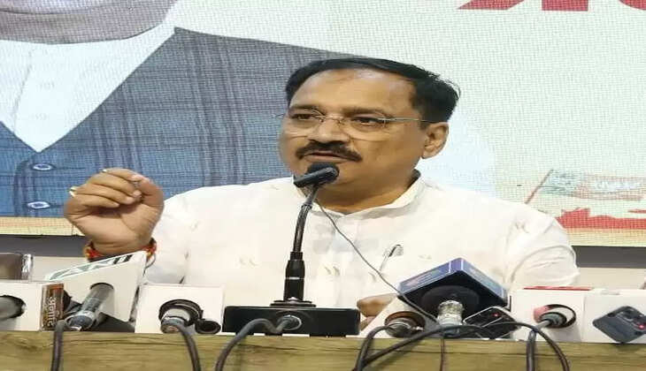 आतिशी बस मार्शलों को गुमराह करना बंद करें और उनकी सेवाएं नियमित करने के लिए बने प्रशासनिक प्रस्ताव को सार्वजनिक करें : वीरेन्द्र सचदेवा