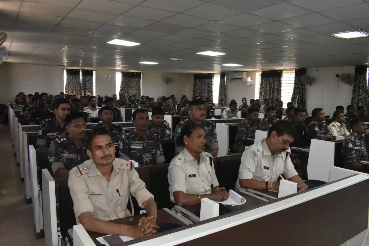 आईईडी हमलों से ग्रामीण भी प्रभावित