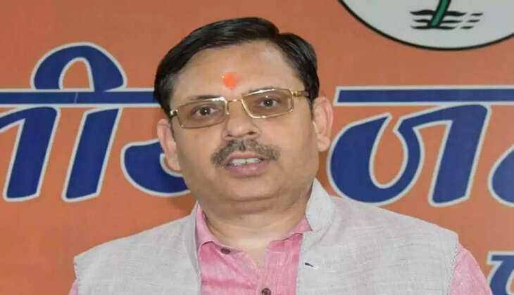 दीवाली की रात जलने वाले पटाखों से विंटर प्रदूषण बढ़ता है, ऐसी कोई वैज्ञानिक रिपोर्ट आज तक दिल्ली सरकार ने प्रस्तुत नहीं की, तो किस आधार पर सरकार हर वर्ष प्रतिबंध लगाती है : प्रवीण शंकर कपूर 